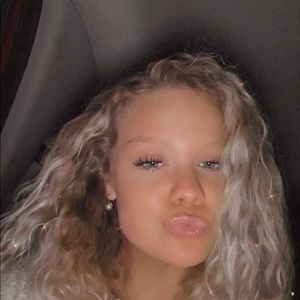 Meet your Posher, Jada